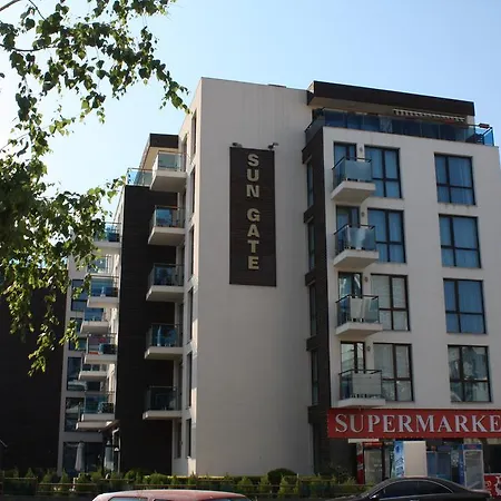 Sun Gate Apartahotel 3*