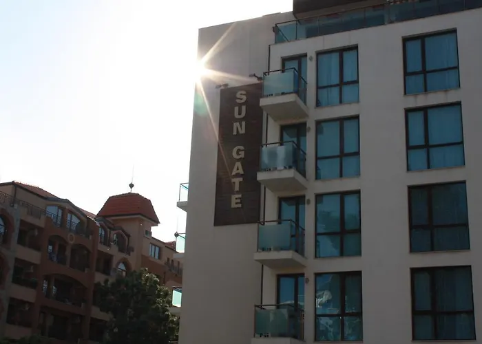 Sun Gate Sluneční pobřeží